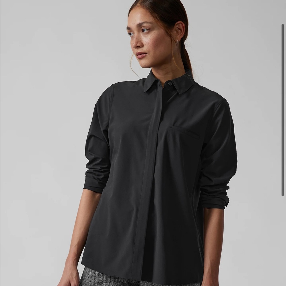 Athleta urbanite top - black Siz M